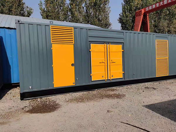 东莞生态园300kw 柴油发电机组用多大的空气开关？